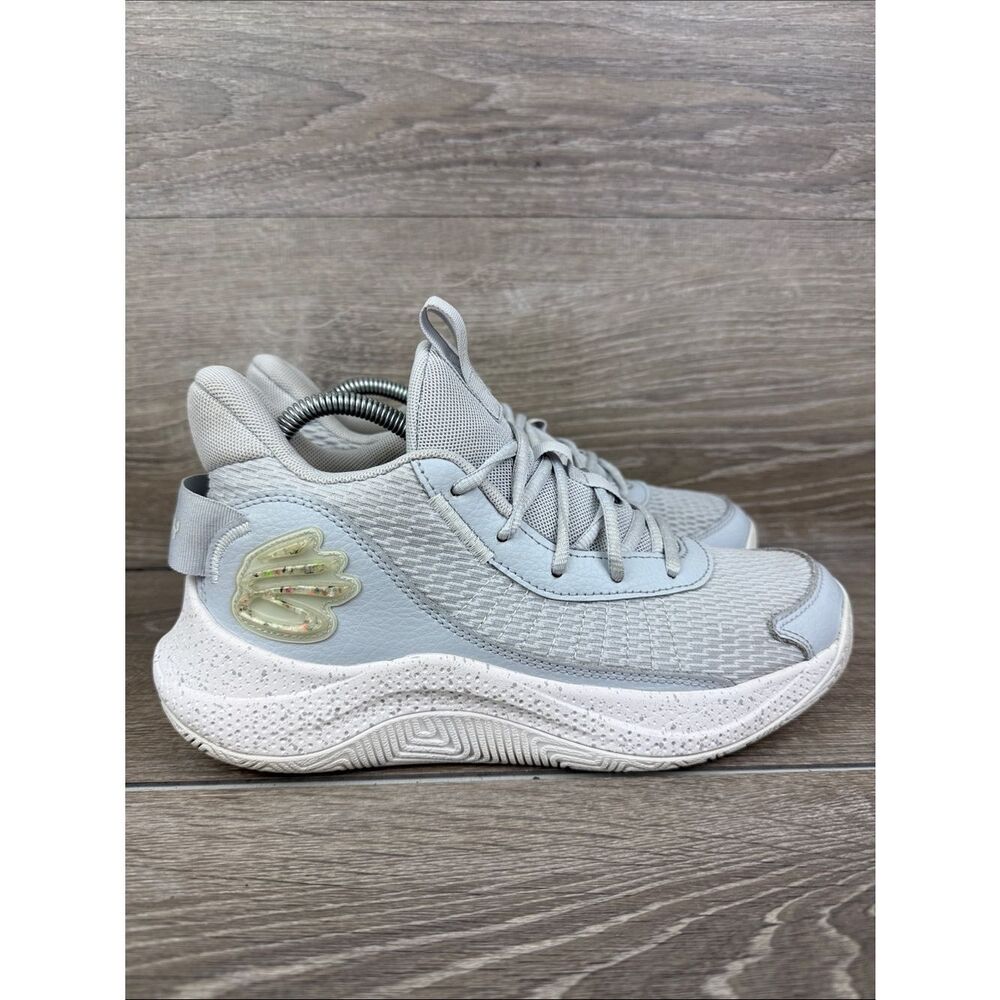 Under Armour Curry 3Z7 Men’s Sz 7.5/Women’s 9 Halo Gray Mid Sneakers 3026622-102